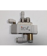 SMC SYA5120-C8 SINGLE BODY SOLENOID VALVE with Fittings - €34,38 EUR