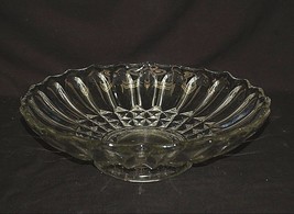 Vintage Footed Clear Glass Fruit Bowl w Ribbed Sides Scalloped Edges Cen... - £27.25 GBP