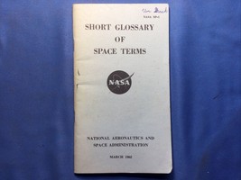 NASA Space Manual SHORT GLOSSARY OF SPACE TERMS - 1962 ORIGINAL PUBLICATION - €42,76 EUR