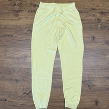 Nike Womens Small Yoga Luxe 7/8 Fleece High Rise Joggers Yellow DN0936-010 - $736.44 MXN