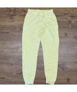 Nike Womens Small Yoga Luxe 7/8 Fleece High Rise Joggers Yellow DN0936-010 - $736.44 MXN