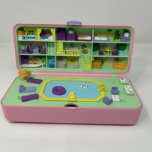 Bluebird Vintage 1989 Polly Pocket Pool Party Hotel Case W/1 Umbrella Rare VTG - $49.50