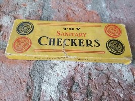 Sanitary Checkers Vintage 24 Plastic Crown Pieces G.H. Harris Co. Brooklyn, N.Y. - £18.98 GBP