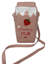 Sweet &amp; Fresh Strawberry Milk Vinyl Purse Pink - $265.43 MXN