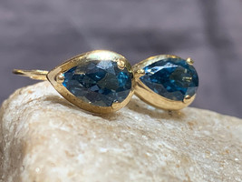 14K Yellow Gold Earrings 2.28g Fine Jewelry Blue Topaz Color Stones - £150.78 GBP