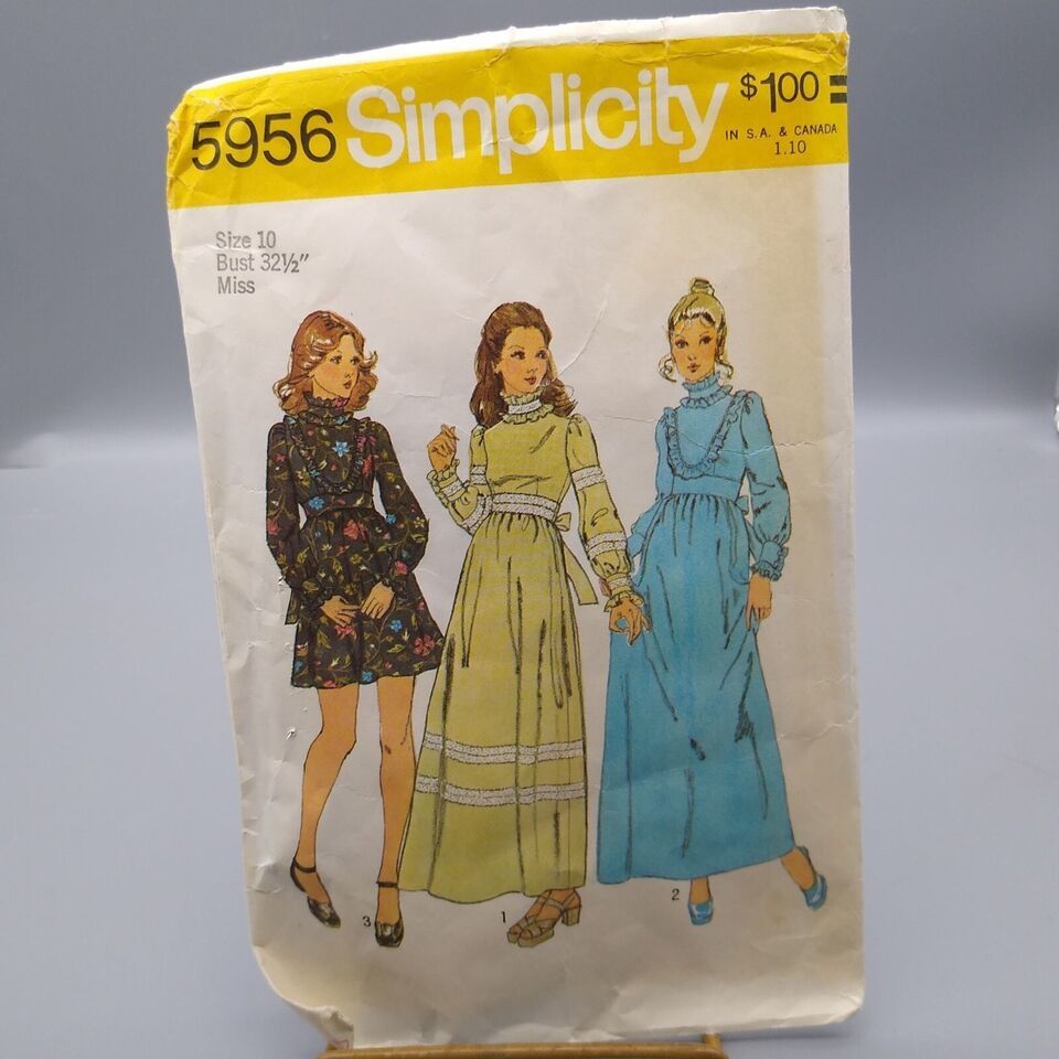 Primary image for Vintage Sewing PATTERN Simplicity 5956, Misses Dress in 2 Lengths 1973 PLUS Cott