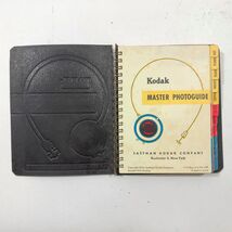Kodak Master Photoguide Book Eastman Kodak  Vinyl Cover Vintage 1954 - €6,83 EUR