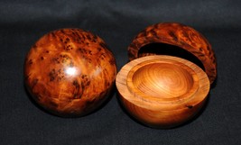 handcraft thuya-wood jewelry  box - $1,781.97 MXN