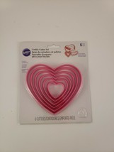 Wilton Nesting Hearts Cookie Cutters 6 Graduated Size Wedding Valentines - $5.93