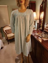 Vtg Women&#39;s Aqua Blue Knit Long Pintuck  Granny Gown Nightgown Unbranded M/L - £13.95 GBP