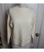 VINCE Womens Beige Long Sleeve Crew Neck Sweater Size: S - $1,819.47 MXN