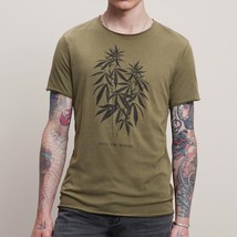 John Varvatos Men&#39;s Short Sleeve Save The Weeds Leaf Graphic T-Shirt Oli... - £45.51 GBP