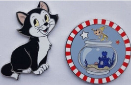 Disney Cats &amp; Dogs Pinocchio Black Cat Figaro and Cleo Fishbowl DLRP 2 Pin set - £18.94 GBP