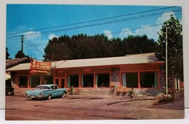 Tommy&#39;s Restaurant Gatlinburg Tennessee Old Car 1950s Postcard D2 - £3.97 GBP