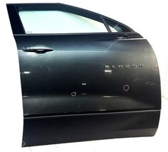 2019-2024 Chevy Blazer 2Lt RH Passenger Front Door Assembly Gray has Scr... - $989.95