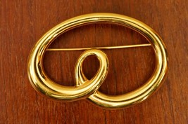 Vintage Costume Jewelry MONET Gold Tone Abstract Circle Loop Brooch Pin - £15.68 GBP