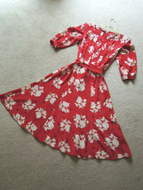 Ladies Dress Size 12 Swing Style Off White Floral on Cherry Red $160 Val... - $26.09