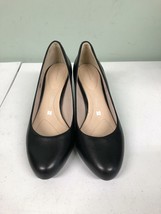 Rockport Women&#39;s Seven to 7 Pump (Wide) Pebbled Leather Black Size 8W - $46.08