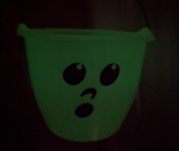 Halloween Glow-in-the-Dark Ghost Treat Bucket white green Pail 5Qt - £10.41 GBP