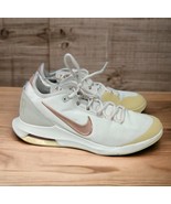 Nike Women&#39;s Air Max Wildcard Shoes White / Rose Gold AO7353-066 size 9 - $922.23 MXN