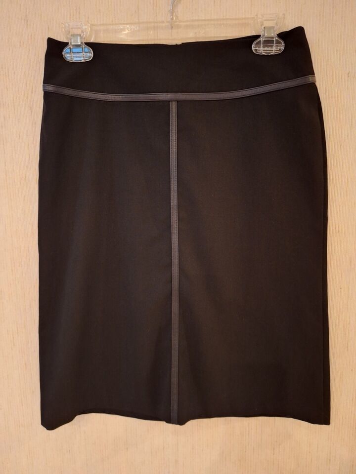 Primary image for Bebe Size 4 Hand washable Black Skirt w/ Faux Leather trim 28" W x 22" Long