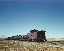 Westbound Santa Fe Railroad stops for water in New Mexico 1943 Photo Print - £7.02 GBP+