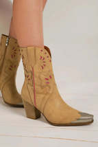 Beast Fashion Cut-Out Floral Embroidery Boots - $123.75 CAD