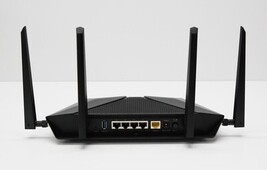 NETGEAR AX5200 RAX48 Nighthawk 6-Stream Dual-Band Wi-Fi Router - Black image 7