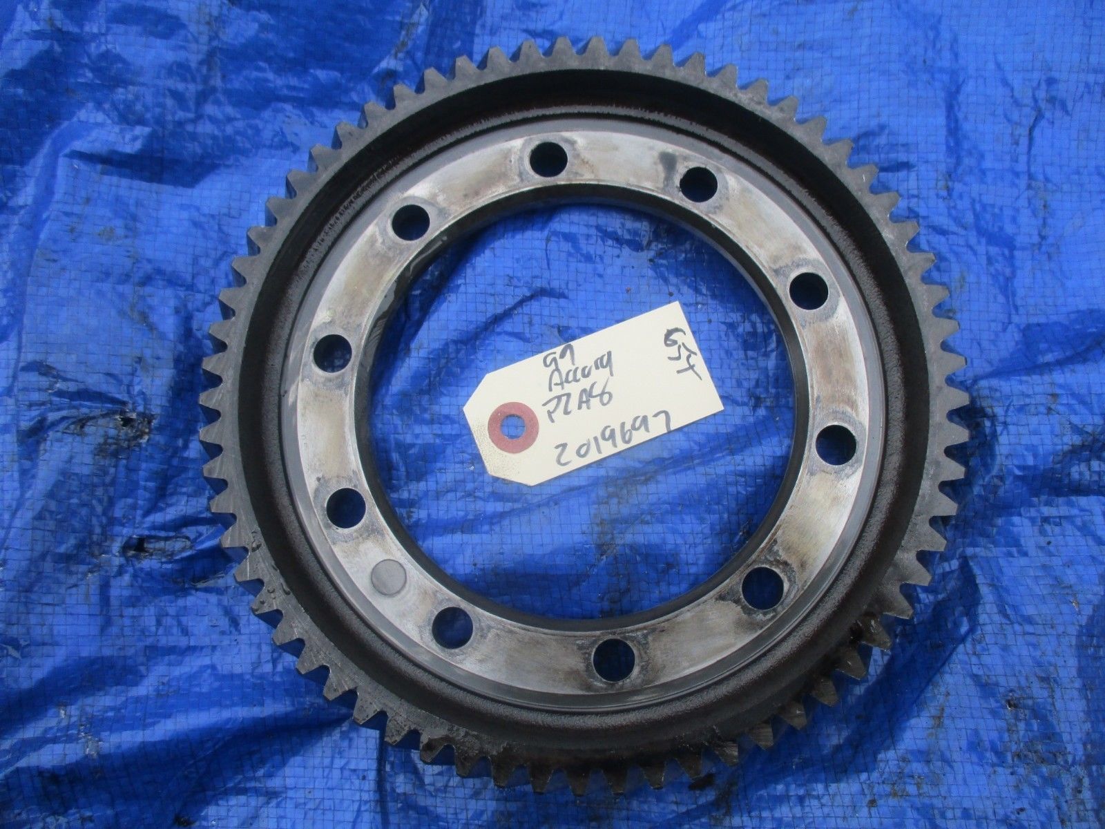 9802 Honda Accord F23A1 manual transmission ring gear assembly P2A8