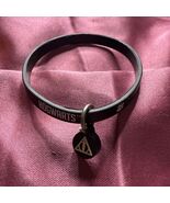 Harry Potter House Charm Rubber Plastic Bracelet Hogwarts Dangle Charm - €7,70 EUR