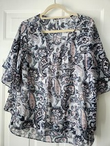Unbranded womens blouse in size XL Short sleeve with button top.  - $3.00