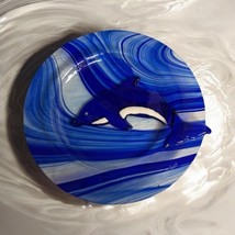 ARTIST SIGNED Jan Mitchell Fused Art Glass DOLPHIN PORPOISE Plate Cobalt... - $413.10 MXN