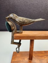 Rare Antique A. Gerould &amp; Co., Patent Sewing Bird Table Clamp Teal Pincushion - £99.52 GBP