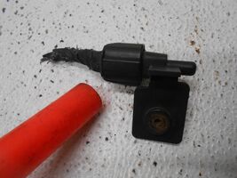 2004 jeep   Grand Cherokee Air Temperature Sensor - $403.38 MXN
