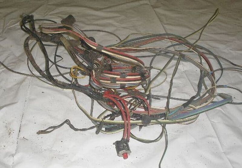 1978 Glastron V-179 w Mercruiser 140 HP Wiring Harness w Plug &amp; Circuit ... - $32.88