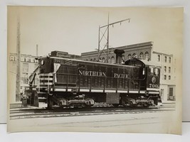 Vintage NP Northern Pacific 700 Switcher Railroad Photograph 5x7 - £10.97 GBP