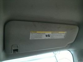 Passenger Right Sun Visor Illuminated Fits 07-14 ESCALADE 104873145 - $1,101.85 MXN