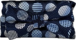 Stacy Adams Men&#39;s Bow Tie Hanky Navy Blue Silver Royal Blue Polka Dot 2.5&quot; Wide - £16.42 GBP