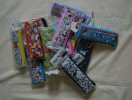Lot of 12 New Authentic Peanuts Japan Snoopy &amp; Friends Zipper Pen Case P... - $59.35