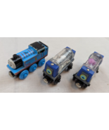 Thomas Tank Engine &amp; 2 Aquarium cars Train Wooden Railway Shark Octopus ... - $16.82
