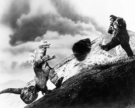 King Kong Vs. Godzilla Stunning 16x20 Canvas Giclee - £54.75 GBP