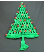 handcrafted Macrame Christmas tree with red beads - €30,39 EUR