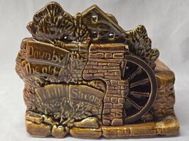 Vintage MCCOY USA Down By The Old Mill Stream Pottery Planter - READ DES... - $277.50 MXN