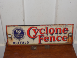 Vintage Cyclone Fence Buffalo Porcelain Sign - $1,569.90 MXN