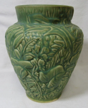 Vintage Weller Marvo Fern Foliage Matte Green 9&quot; Vase Planter - $128.69