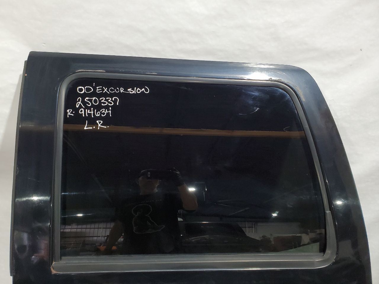 2000 2001 2002 2003 2004 2005 Ford Excursion XLT OEM Rear Left Door UA Black  Item image 9