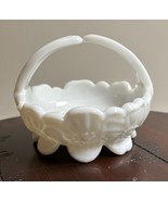 Vintage Westmoreland White Milk Glass Basket Dogwood Flower Pattern Spli... - $13.21 CAD