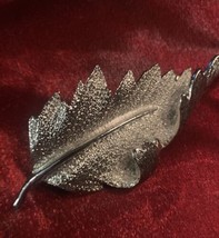 Vintage Signed Coro Silver Tone Leaf Brooch Pin - £7.01 GBP