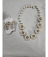 Vintage White Daisy Flower Fashion  Necklace &amp; Clip Earrings Set. Nice c... - $26.50