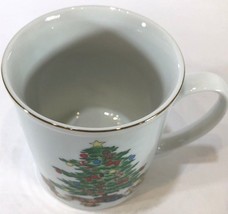 Japan Porcelain Mug/Cup Christmas Tree Gifts Holy Berry Holiday Hostess - $4.94